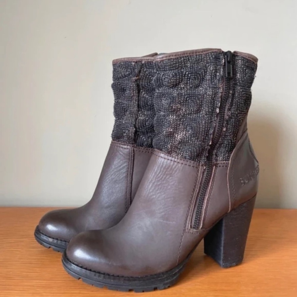 Chic Brown Heeled Boots with Knit Detail